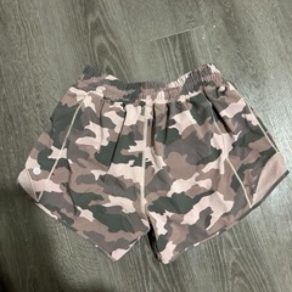 Hotty Hot High-Rise Lined Short 4"